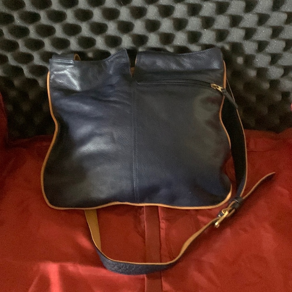 Orvis preowned Leather handbag.